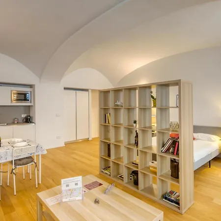 Alfieri 1 Apartment
